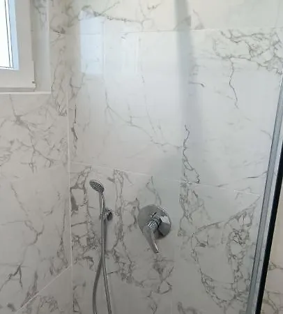 Christinas 3 Nerántza